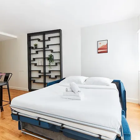 Bnbnova - Latin Quarter - 1br With Balcony *