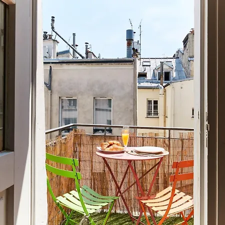 Apartman Bnbnova - Latin Quarter - 1br With Balcony *