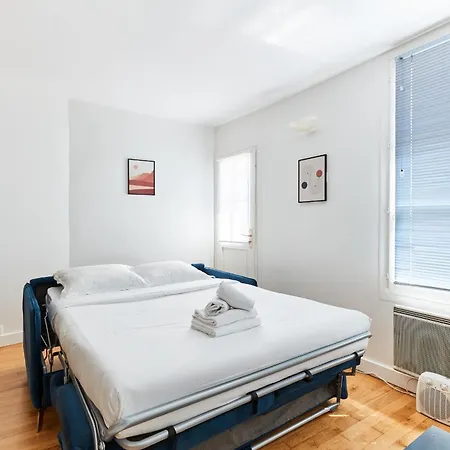 Bnbnova - Latin Quarter - 1br With Balcony 아파트